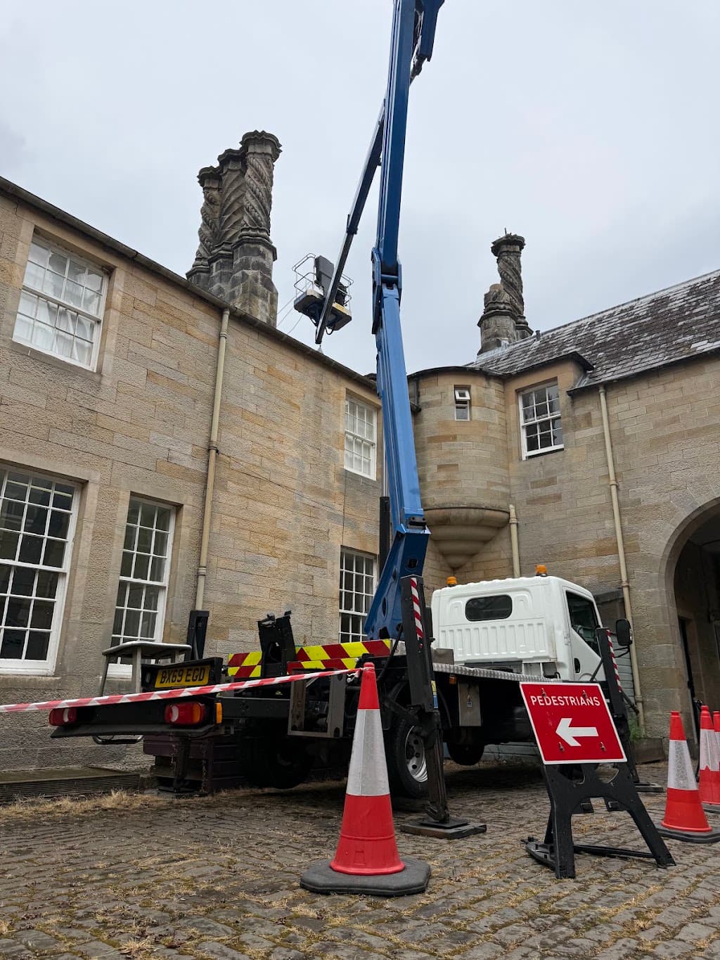 Edinburgh Cherry picker