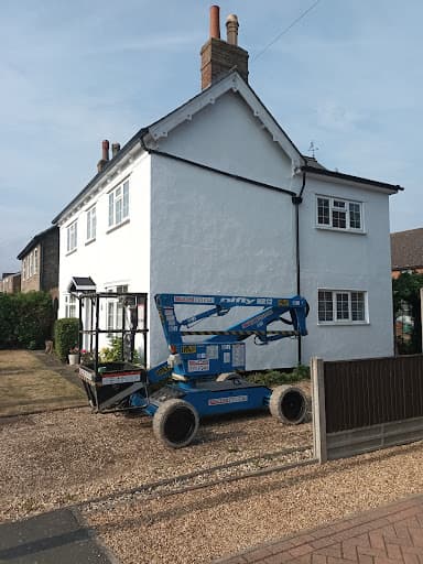 red lift hire powered access — Customer photo