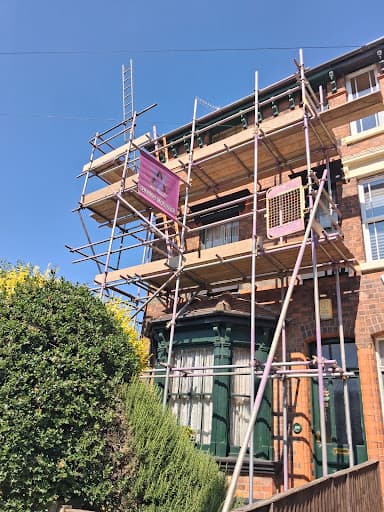 Add violet scaffolding — Customer photo