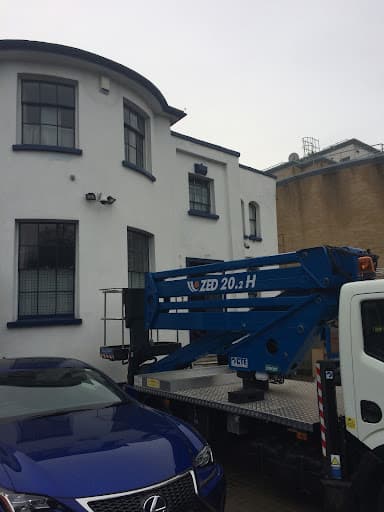 T A H Access Platforms — Customer photo
